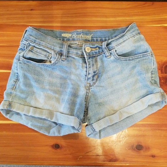 Old Navy Pants - Old Navy lightwash boyfriend jean shorts, size 0